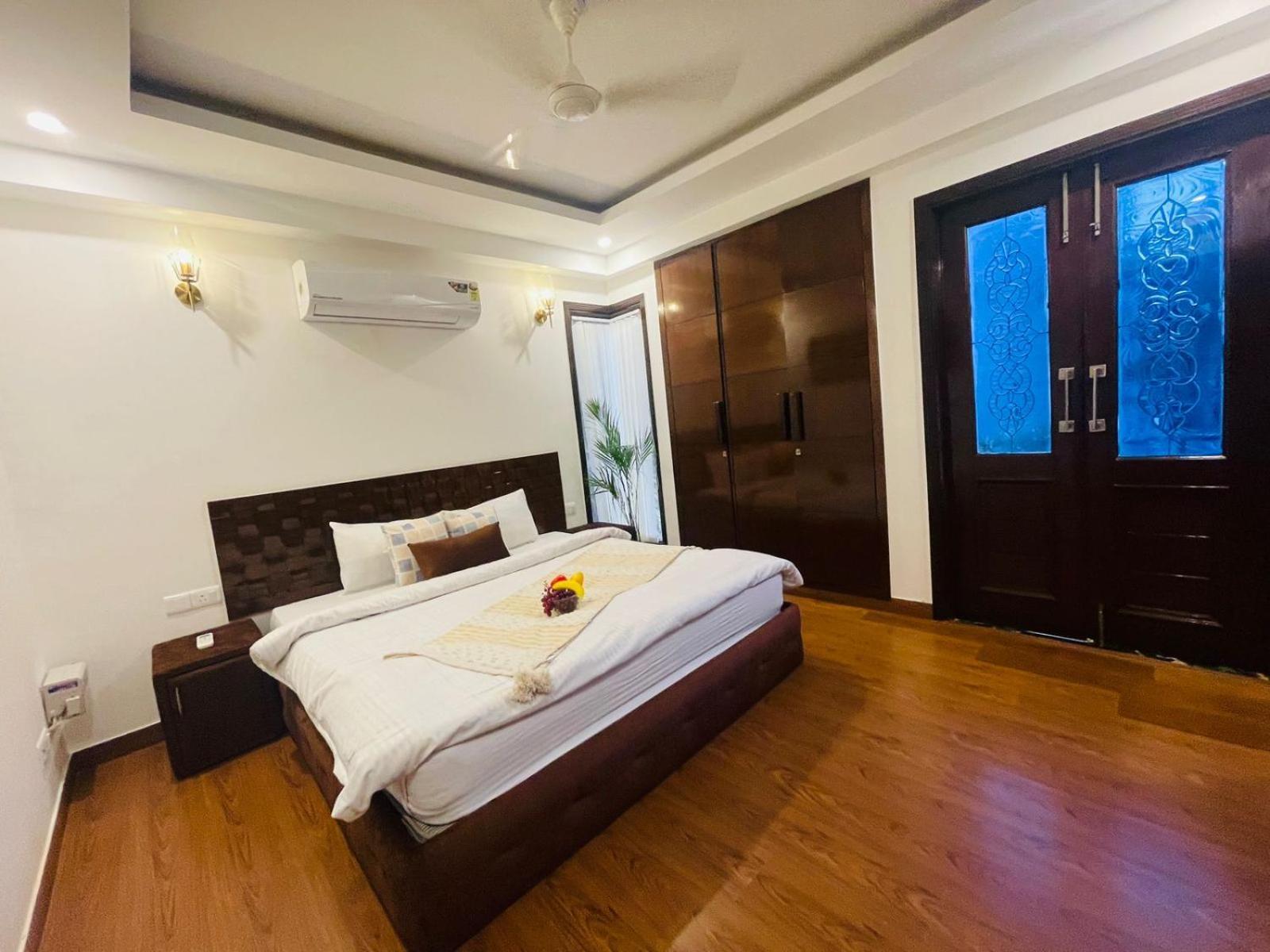 Bedchambers Serviced Apartments South Extension Ню Делхи Екстериор снимка